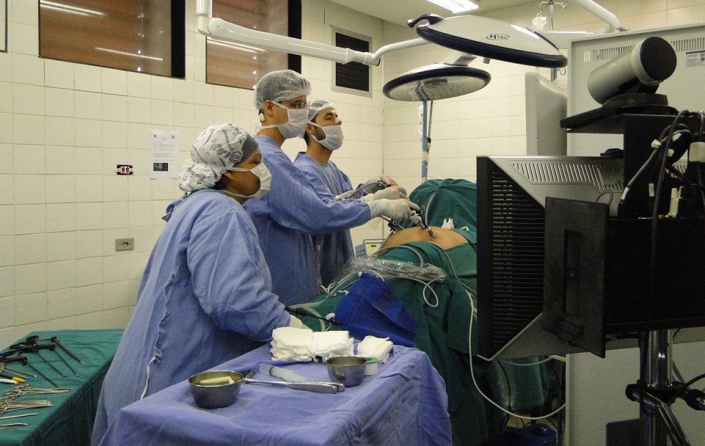 surgery, nephrectomy, laparoscopy